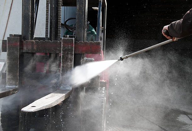Best Commercial Building Pressure Washing  in Proctor, MN